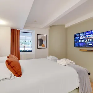 Incroyable - 3br-8p - Pl De La Nation Paris