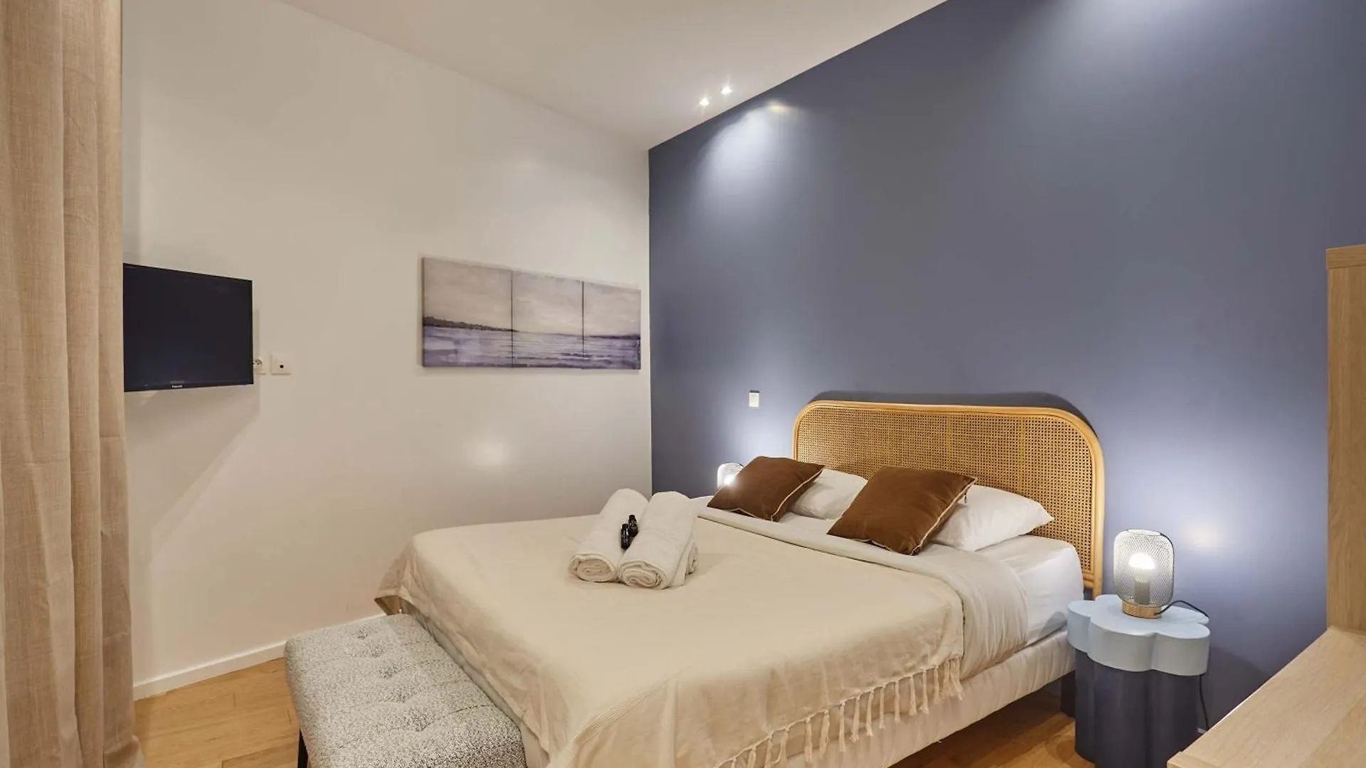 New Apartment 2 Bedrooms Center Of Paris By Studio Prestige 0*,  France