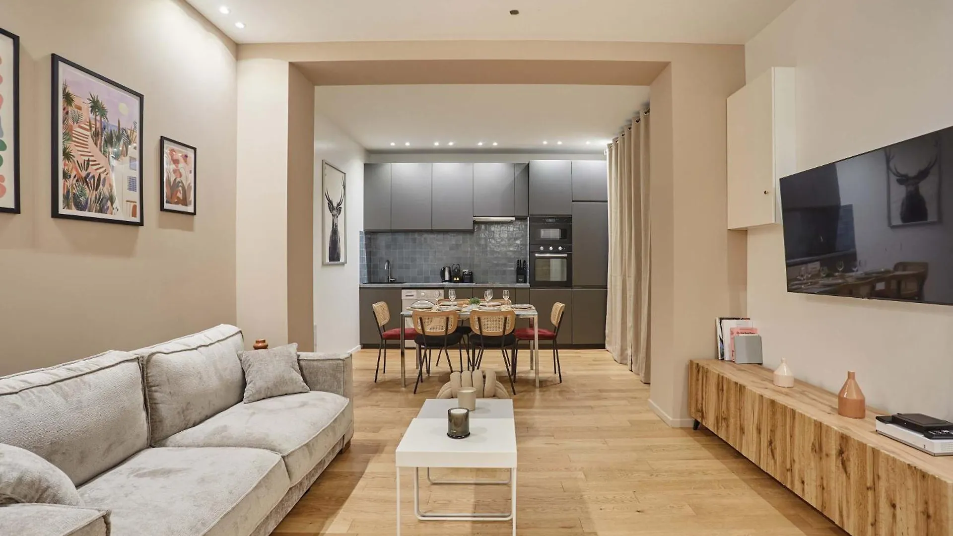New Apartment 2 Bedrooms Center Of Paris By Studio Prestige