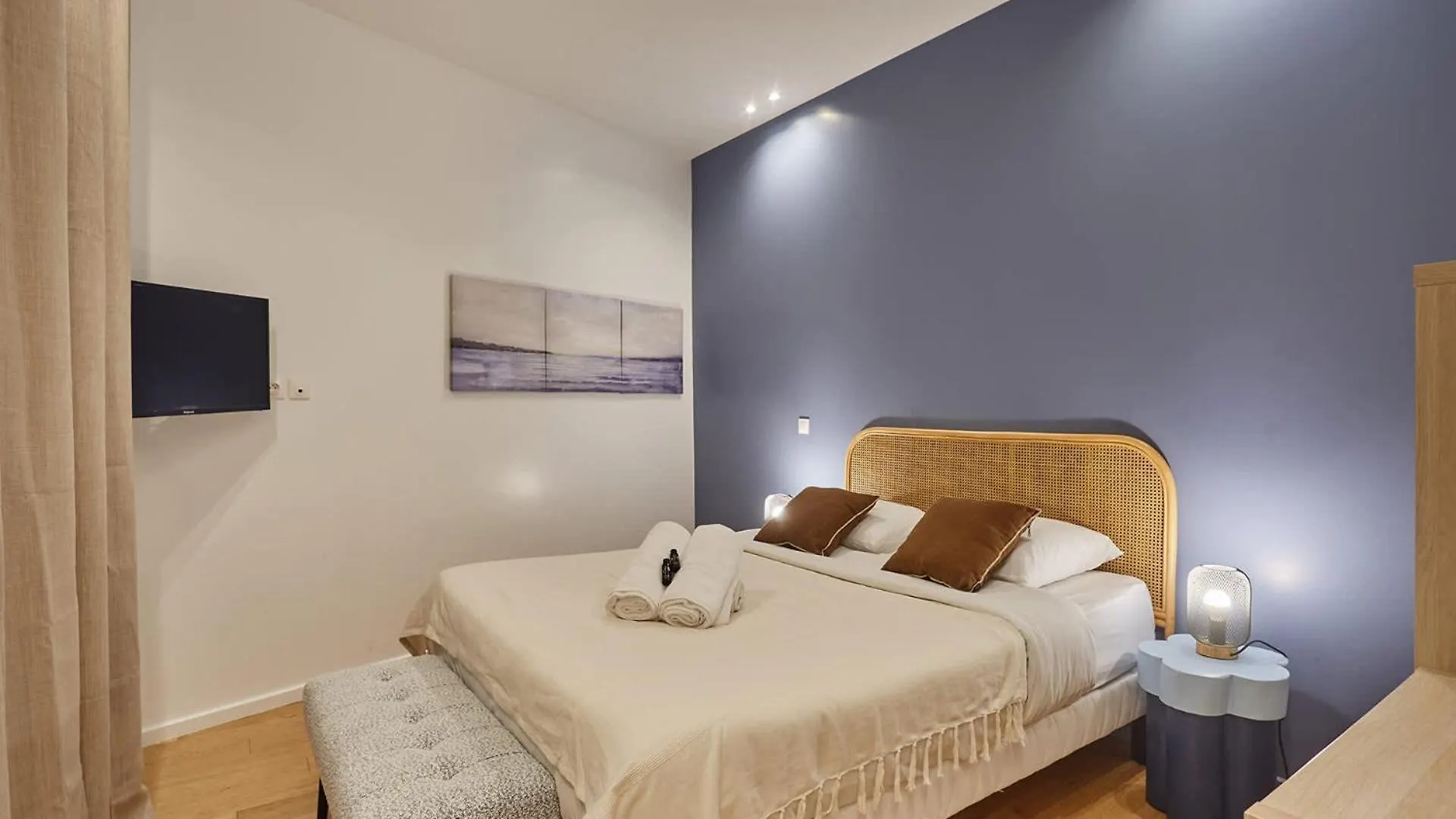 New Apartment 2 Bedrooms Center Of Paris By Studio Prestige France